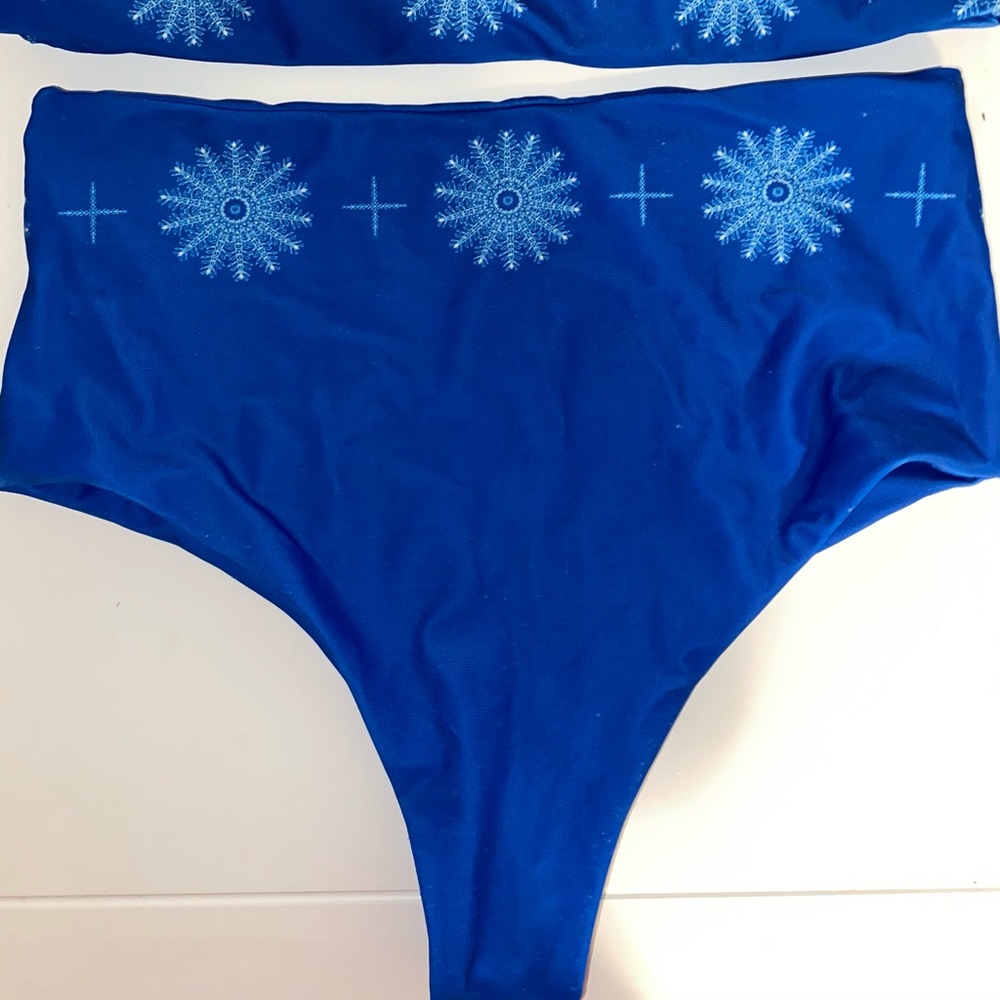 Swimsuit - Picture 2 of 3